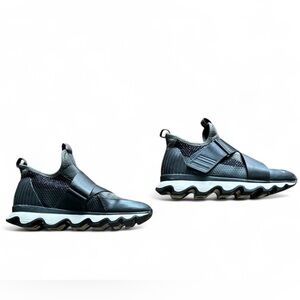 Sorel green and grey athletic shoe